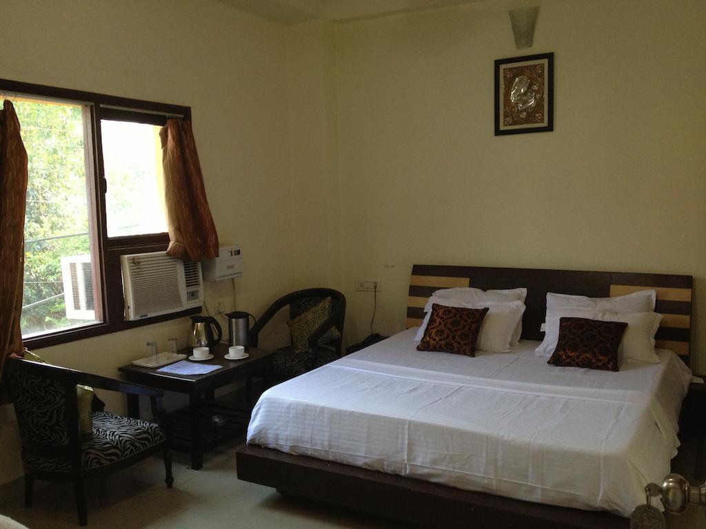 Hotel Shreeji Inn Haridwar Bilik gambar