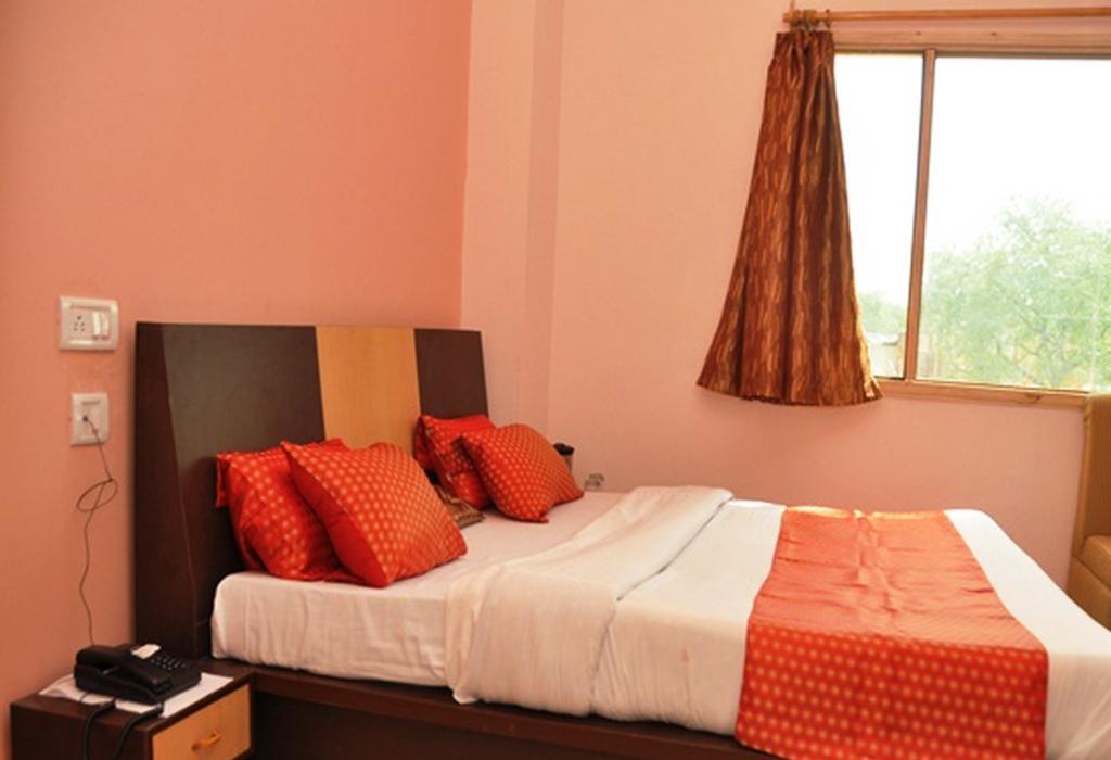 Hotel Shreeji Inn Haridwar Bilik gambar